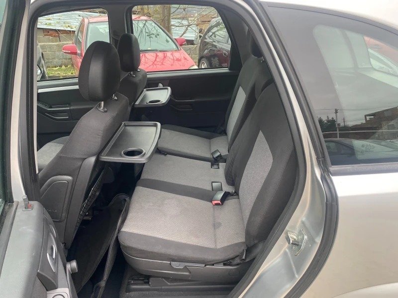 Opel Meriva 1.6i automatic 101к.с, снимка 9 - Автомобили и джипове - 52693654