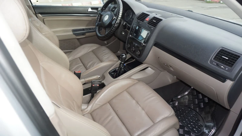VW Golf 5, снимка 5 - Автомобили и джипове - 52838337