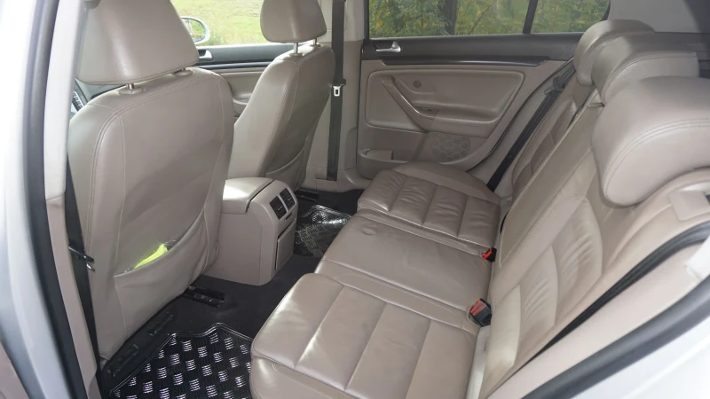 VW Golf 5, снимка 4 - Автомобили и джипове - 52838337