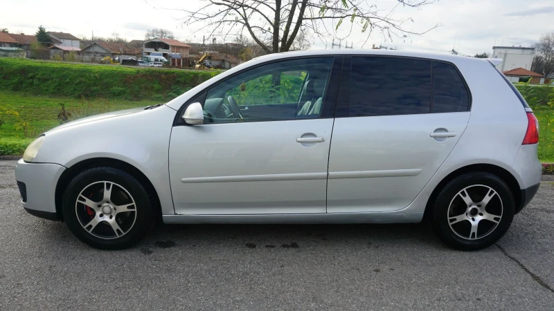 VW Golf 5, снимка 10 - Автомобили и джипове - 52838337