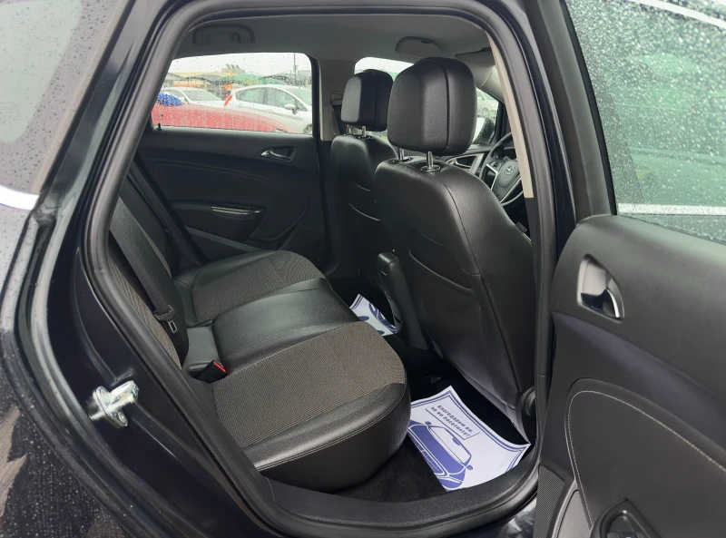 Opel Astra 1.7 125кс COSMO НАВИГАЦИЯ КОЖА, снимка 13 - Автомобили и джипове - 52898679