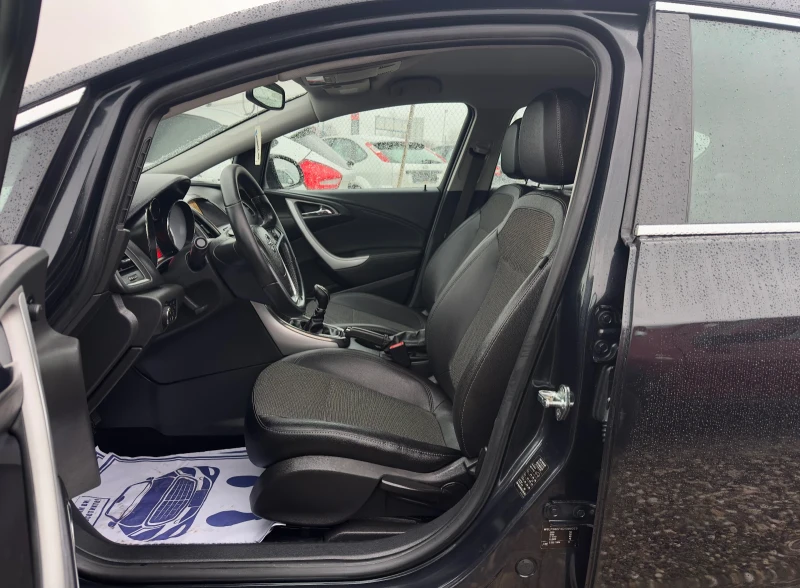 Opel Astra 1.7 125кс COSMO НАВИГАЦИЯ КОЖА, снимка 12 - Автомобили и джипове - 52898679