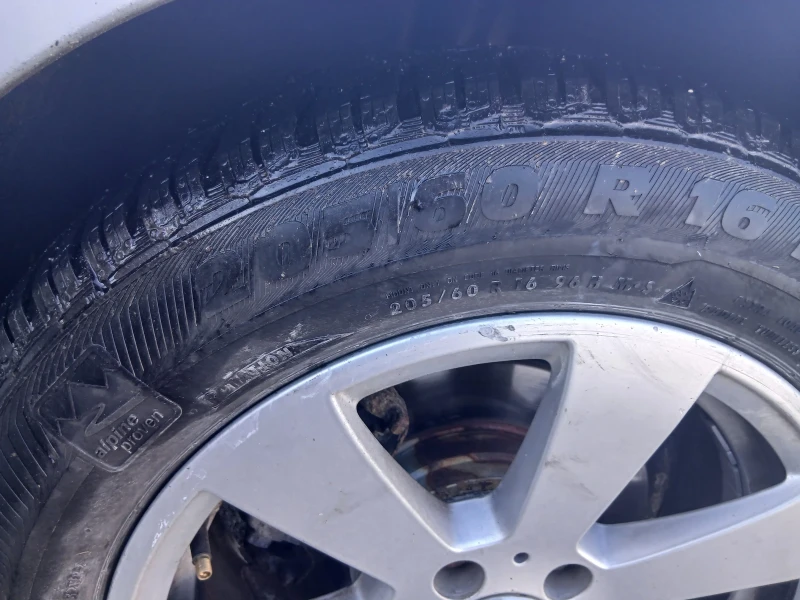 Mercedes-Benz C 200, снимка 10 - Автомобили и джипове - 52949420