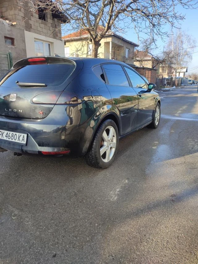 Seat Leon, снимка 8 - Автомобили и джипове - 48271969