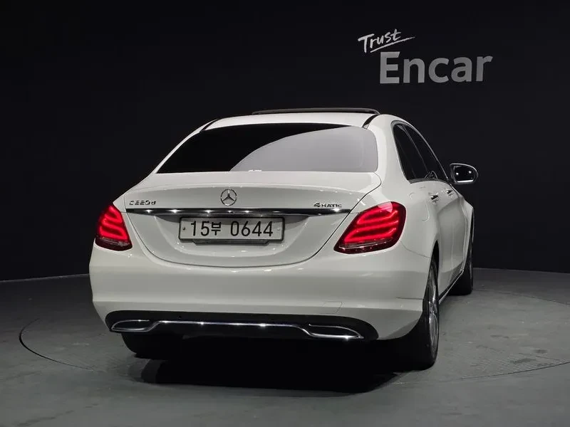 Mercedes-Benz C 220 Avantgarde - САМО 30% АВАНС, снимка 4 - Автомобили и джипове - 55986507