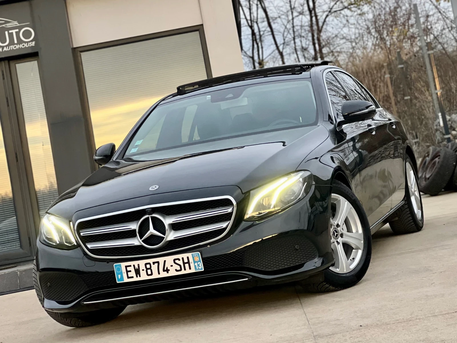 Mercedes-Benz E 220 9G-TRONIC / AVANTGARDE / DIGITAL COCKPIT / ПОДГРЕВ, снимка 1