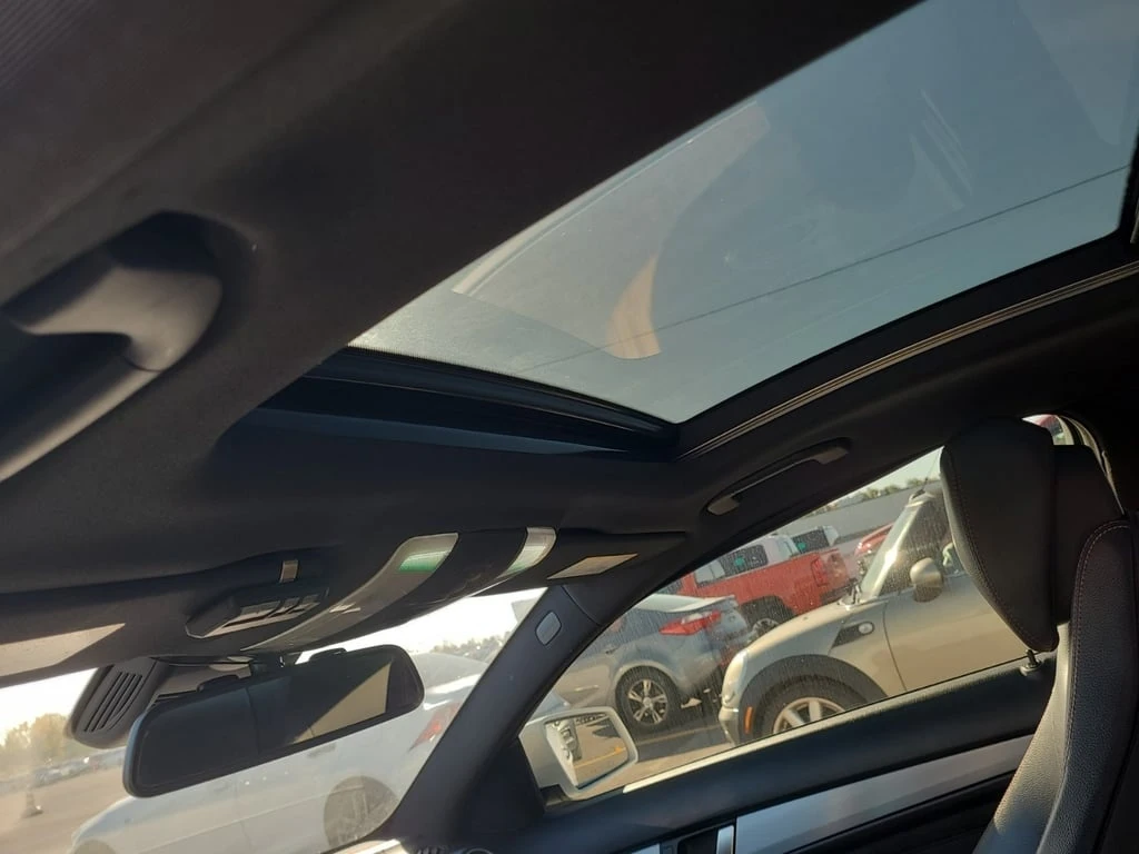 Mercedes-Benz C 350 * CARFAX * БЕЗ ПЪРВОНАЧАЛНА ВНОСКА - изображение 10