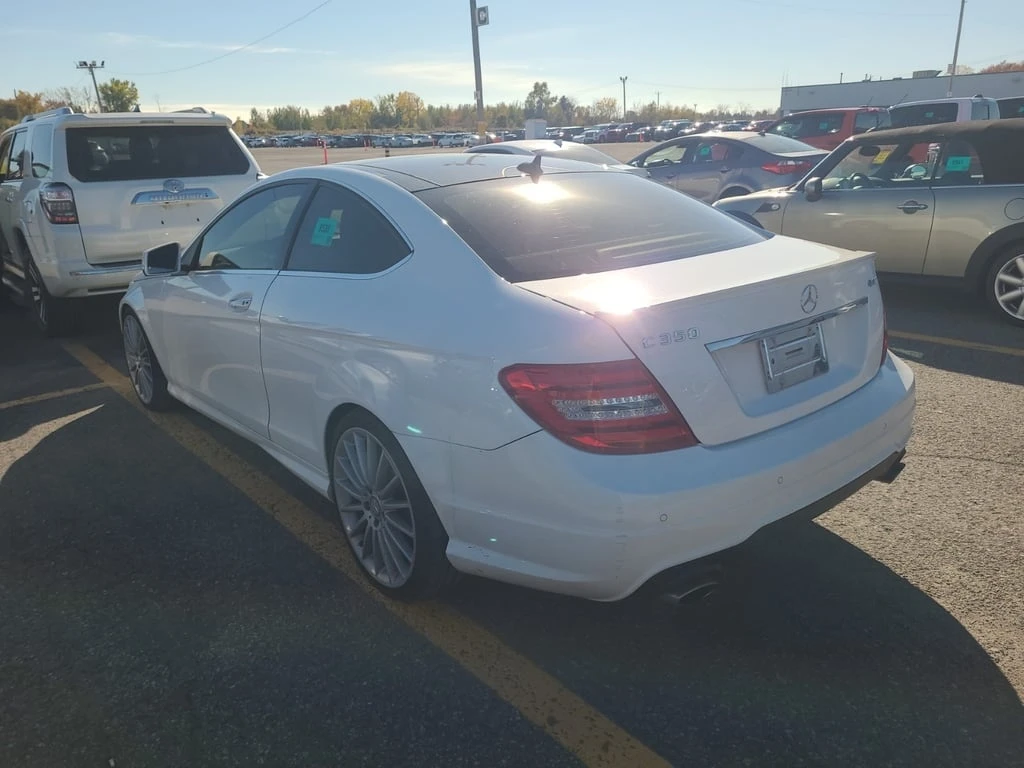 Mercedes-Benz C 350 * CARFAX * БЕЗ ПЪРВОНАЧАЛНА ВНОСКА - изображение 4