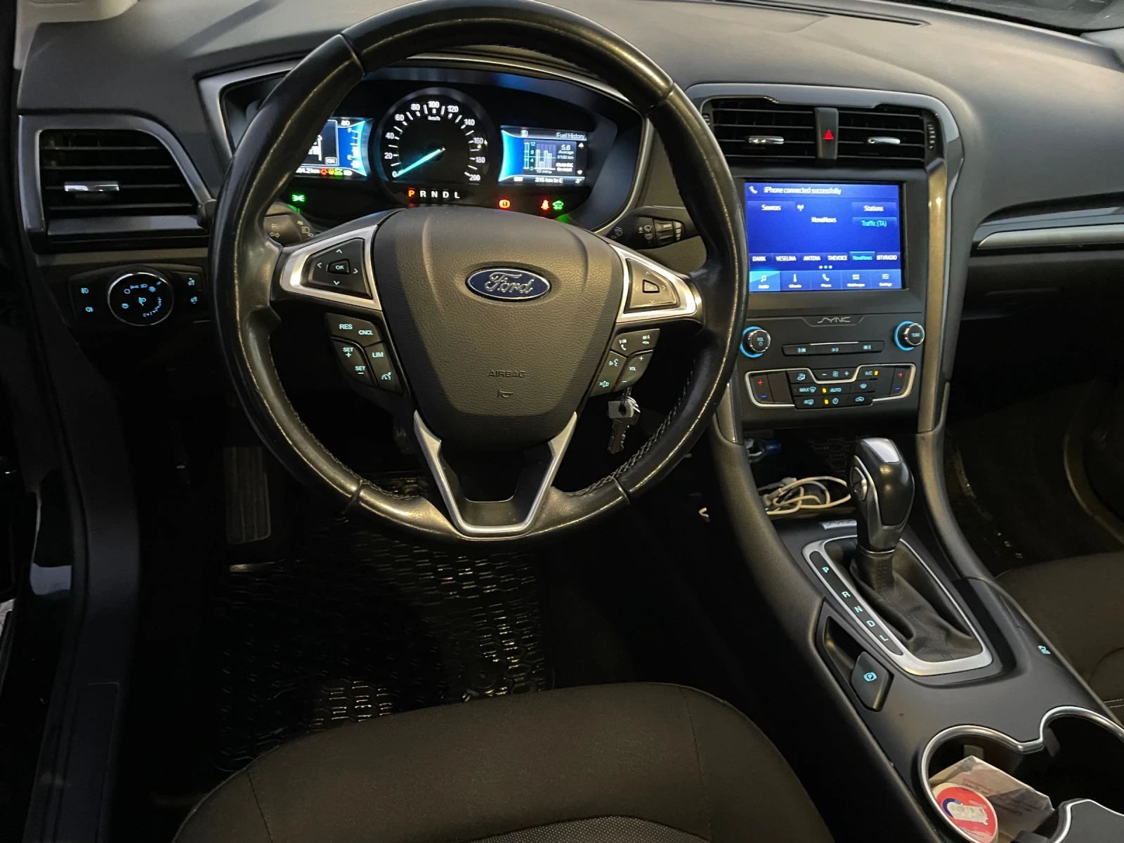 Ford Mondeo Hybrid  - изображение 3