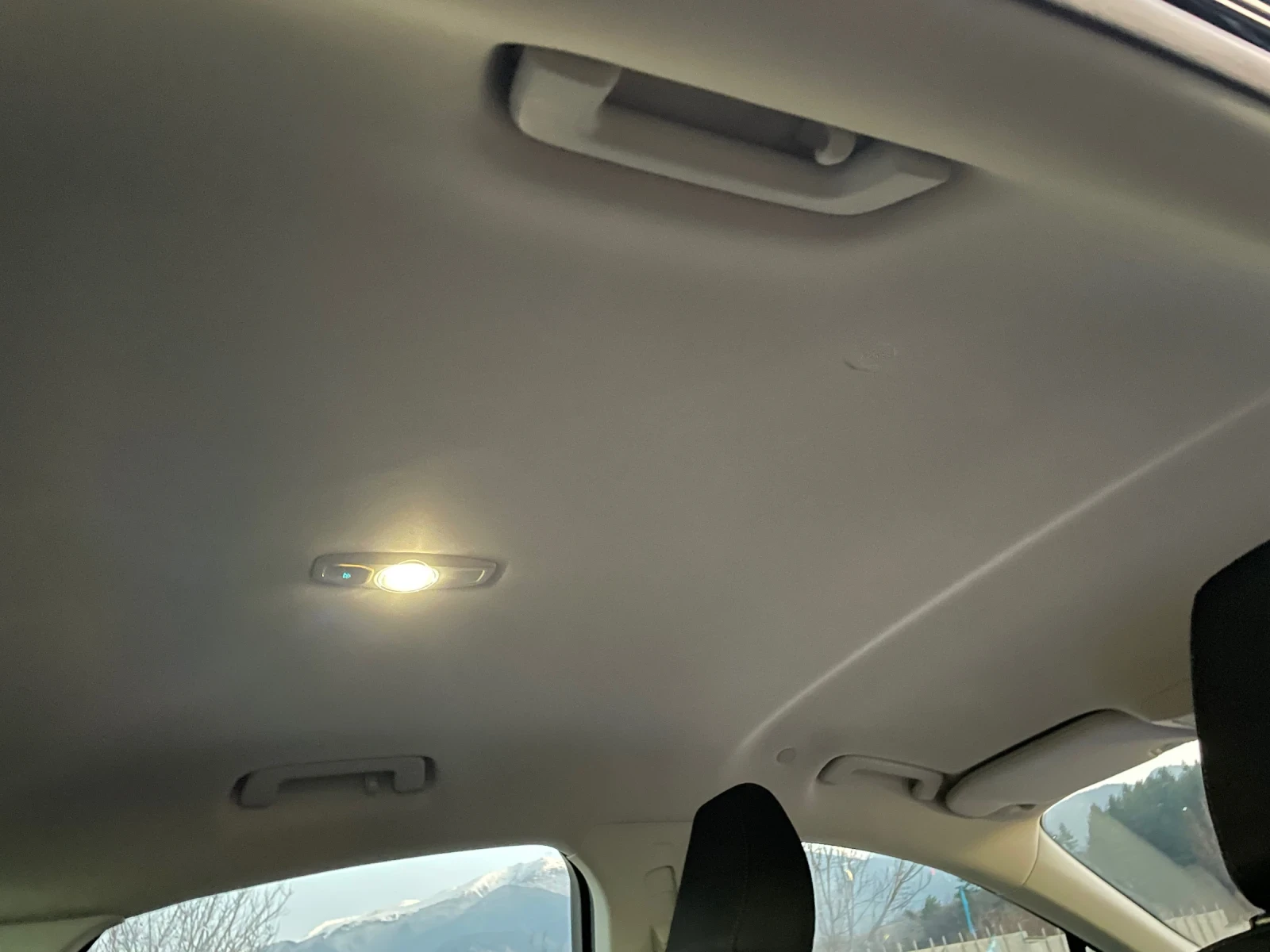 Ford Mondeo Hybrid  - изображение 7