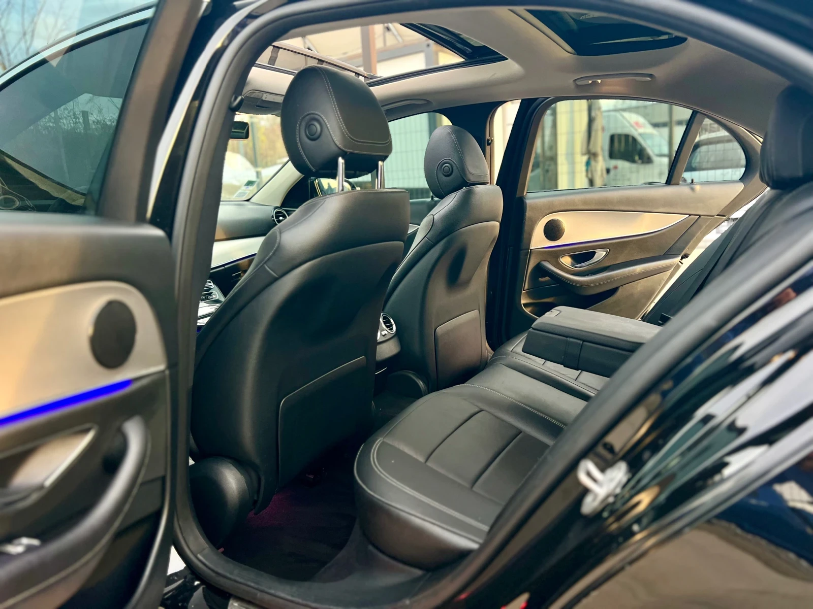 Mercedes-Benz E 220 9G-TRONIC / AVANTGARDE / DIGITAL COCKPIT /  | Mobile.bg   13