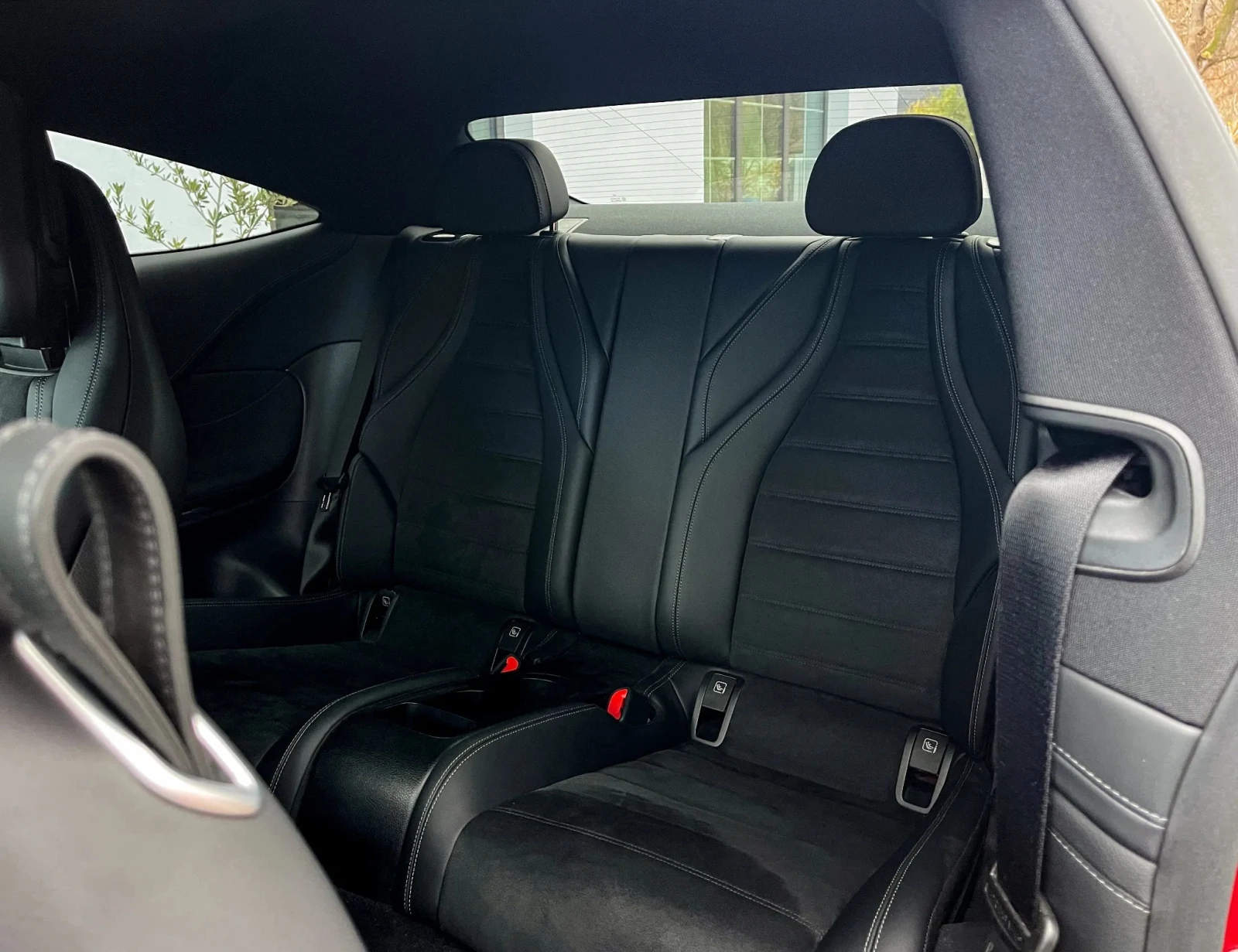 Mercedes-Benz CLE 200 Coupe - изображение 8