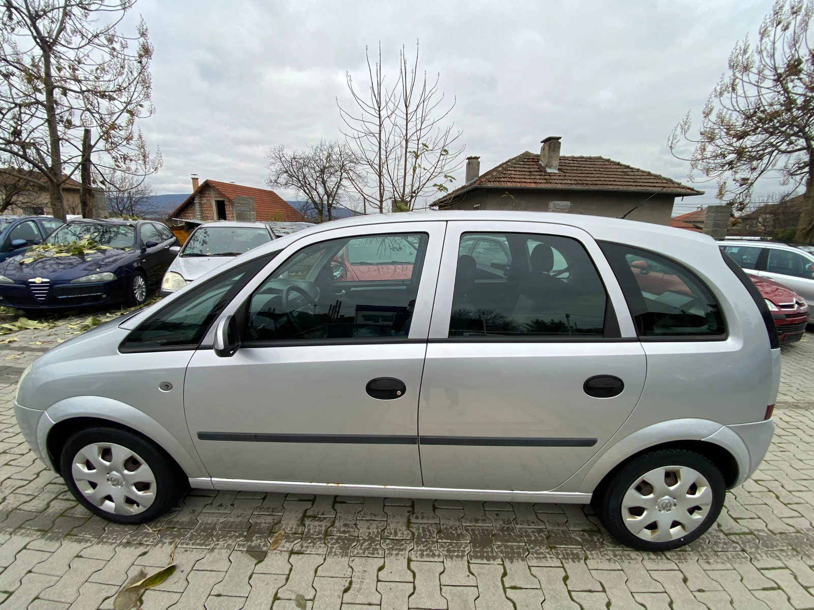 Opel Meriva 1.6i automatic 101к.с - изображение 2