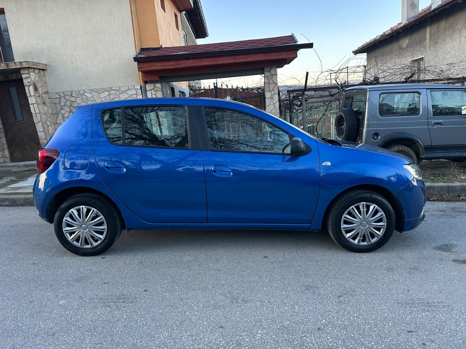Dacia Sandero 1.0TCE ГАЗ* * * 101000* * * km - изображение 3