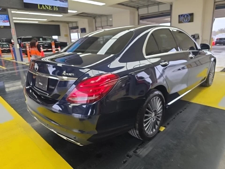 Mercedes-Benz C 300 4MATIC LUXURY ПАКЕТ | ДВА КЛЮЧА | ЗАДНА КАМЕРА |  - изображение 4