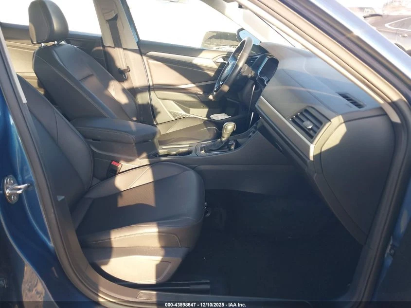 VW Jetta 1.4L I-4 DI, DOHC, VVT, TURBO, 147HP Front Wheel - изображение 10