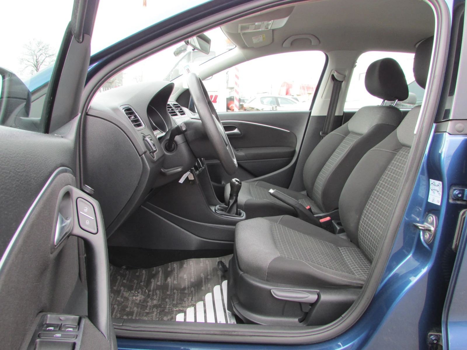 VW Polo 1.4TDI EURO6B - изображение 8