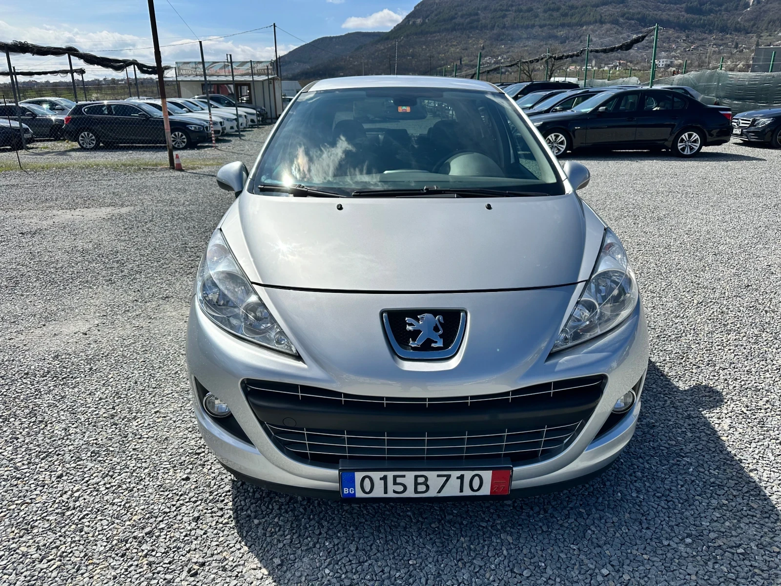 Peugeot 207 1.6 i, снимка 2 - Автомобили и джипове - 54044185
