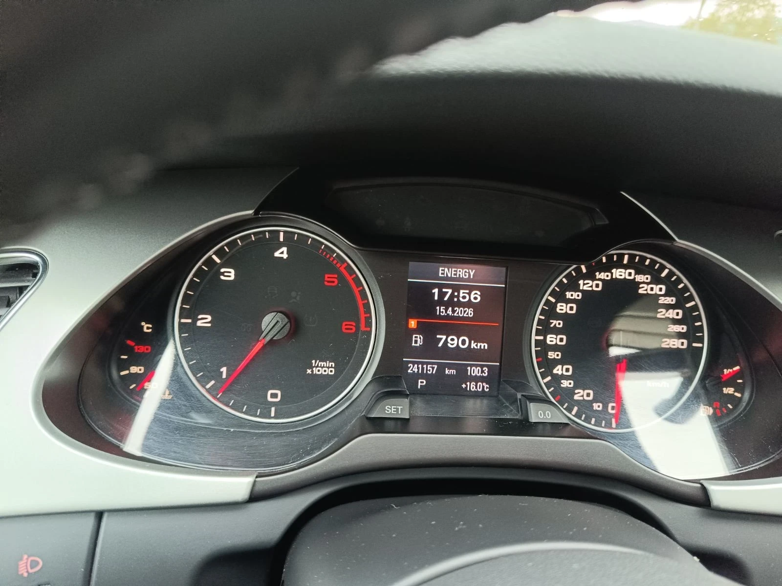 Audi A4, снимка 4 - Автомобили и джипове - 54208660