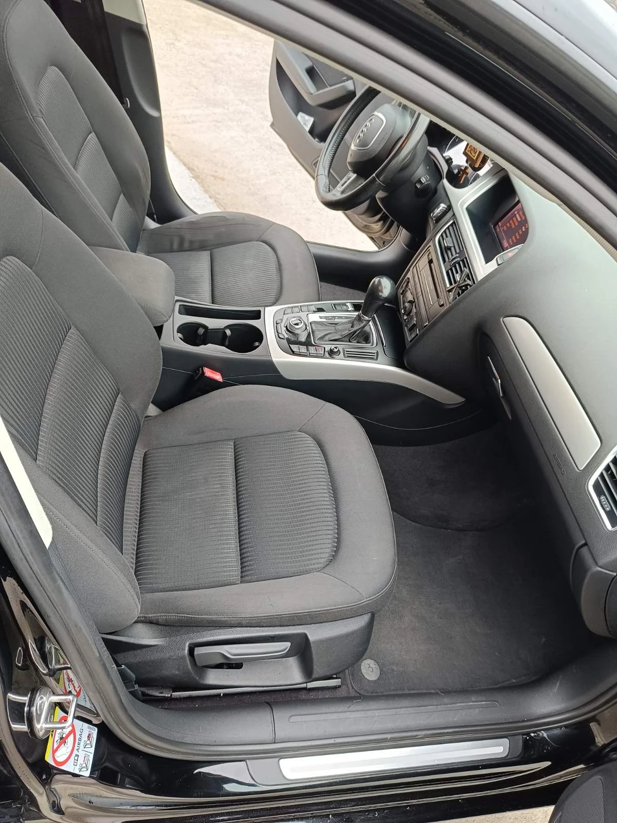 Audi A4, снимка 8 - Автомобили и джипове - 54208660