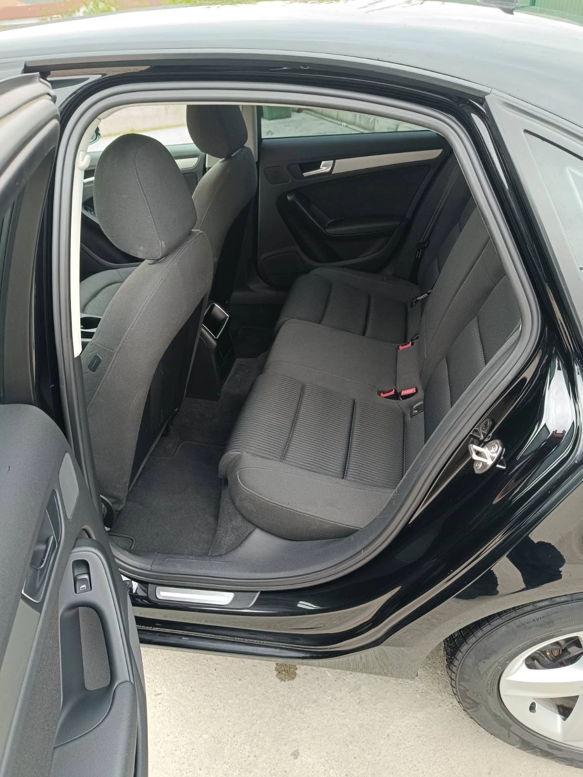 Audi A4, снимка 9 - Автомобили и джипове - 54208660