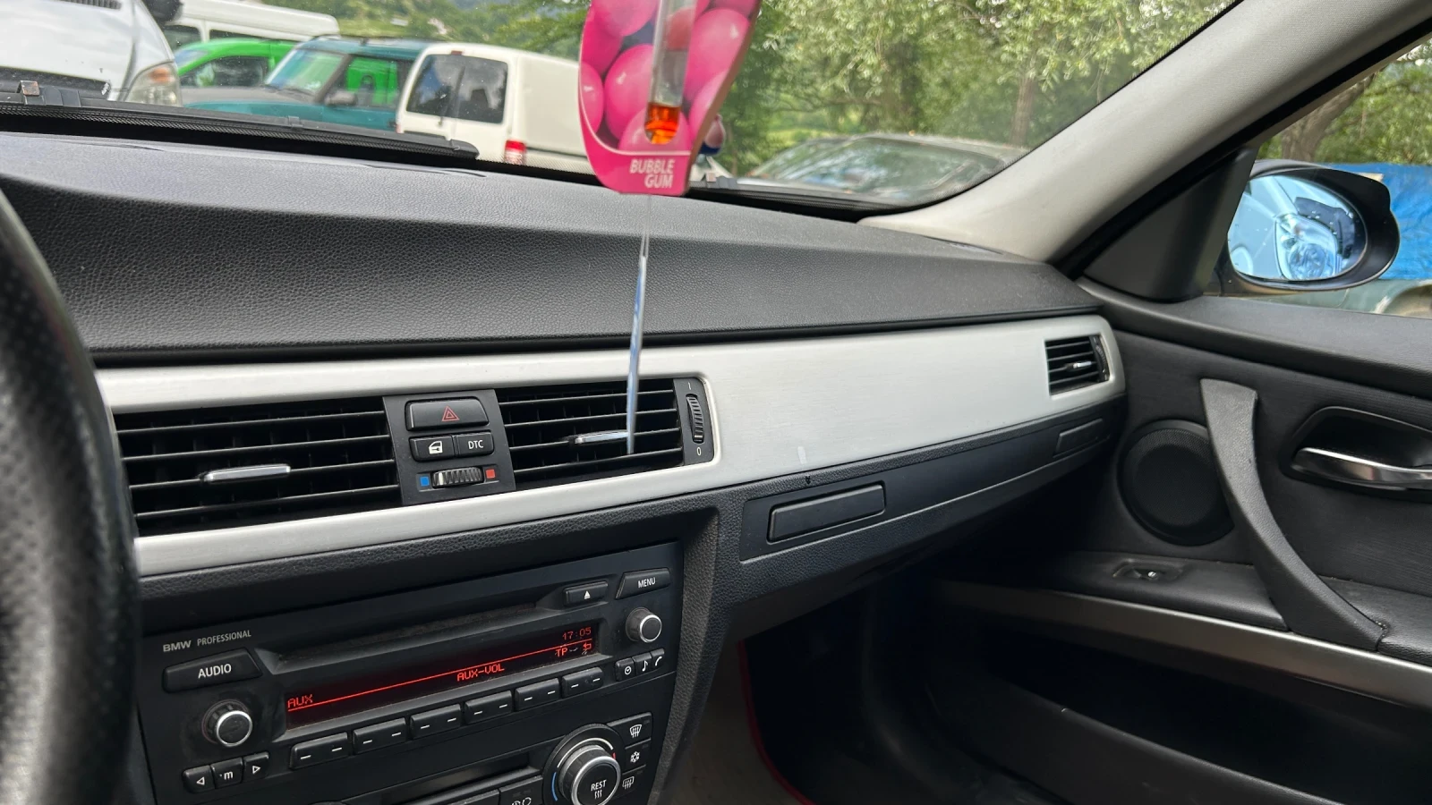 BMW 320, снимка 11 - Автомобили и джипове - 54728870
