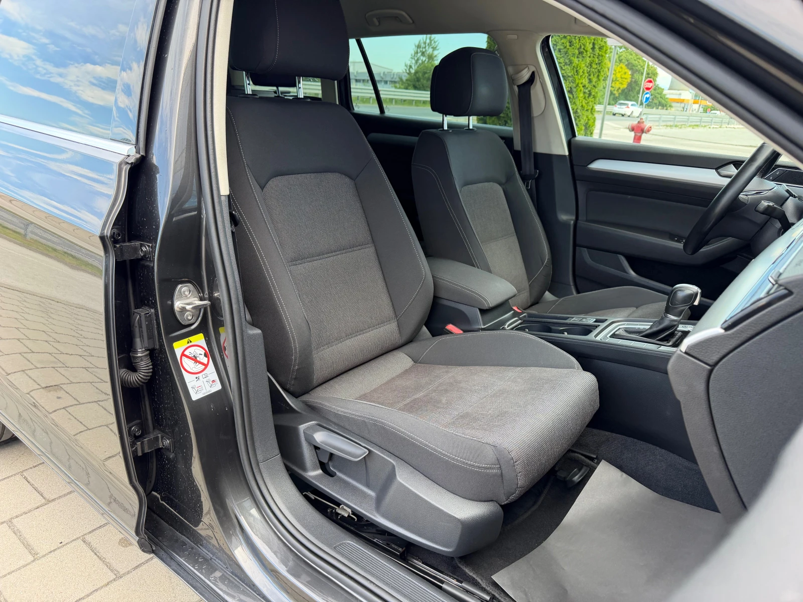 VW Passat 2.0TDI-HIGHLINE-DISTRONIC-NAVIGATION-ПАРКТРОНИК, снимка 13 - Автомобили и джипове - 54864499