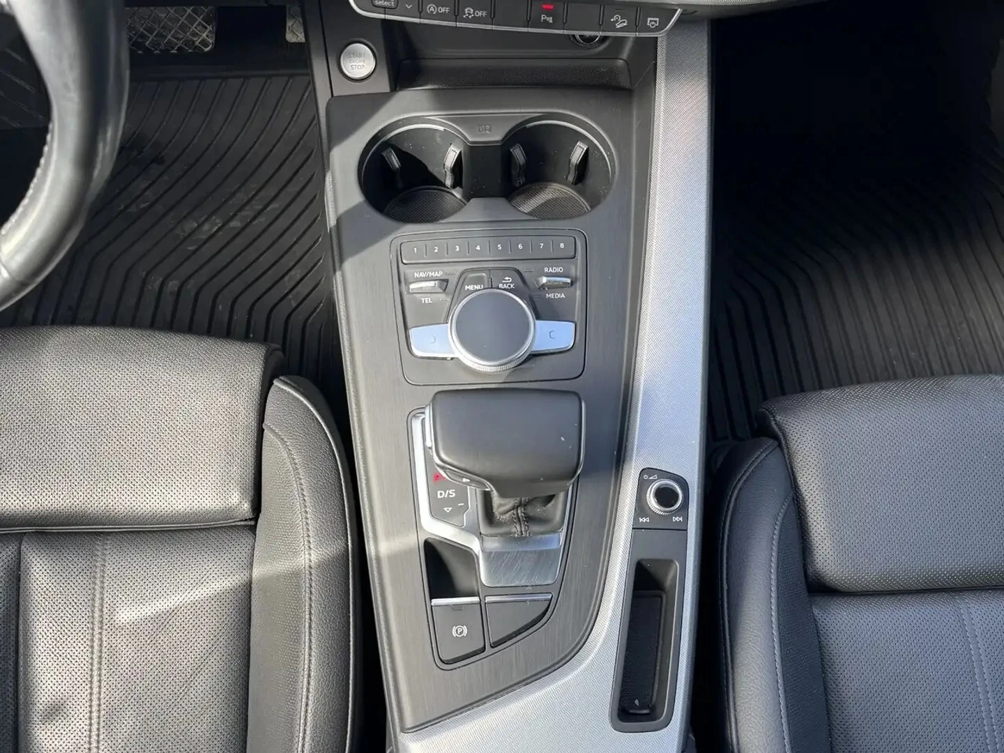 Audi A4 Allroad Technik * АвтоКредит * (ЦЕНА ДО БГ), снимка 14 - Автомобили и джипове - 55250553