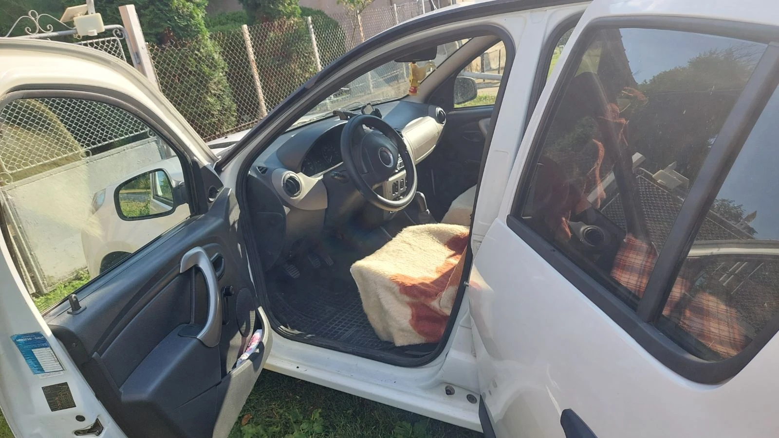 Dacia Sandero, снимка 12 - Автомобили и джипове - 55314531