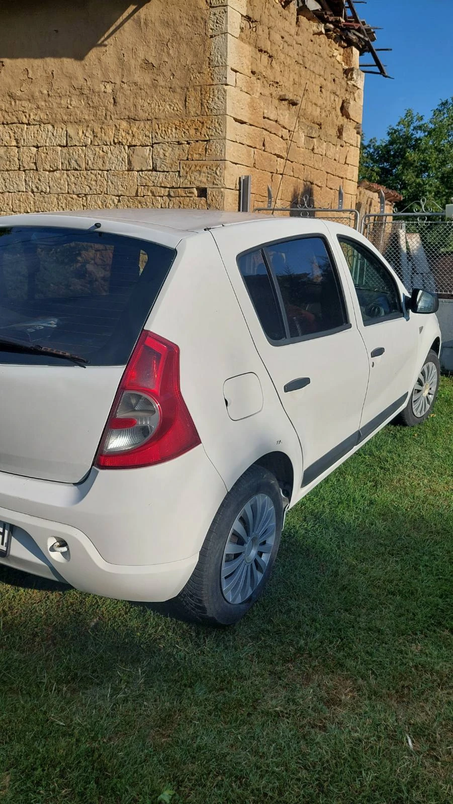 Dacia Sandero, снимка 5 - Автомобили и джипове - 55314531