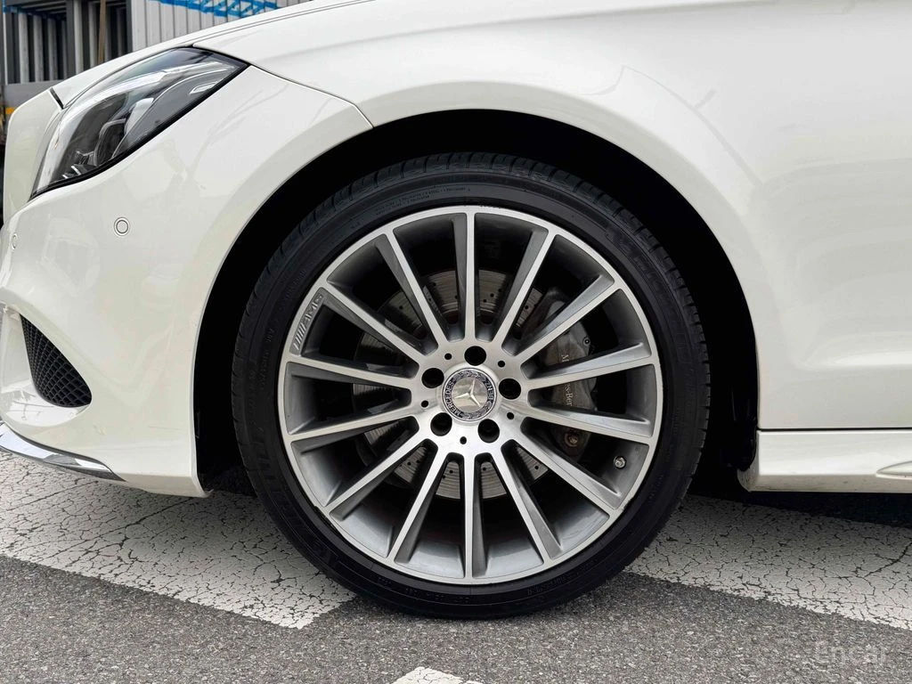 Mercedes-Benz CLS 400 AMG PACK* ПОДГРЕВ* ОБДУХВАНЕ* 360 CAM* KEYLESS* , снимка 5 - Автомобили и джипове - 55350456
