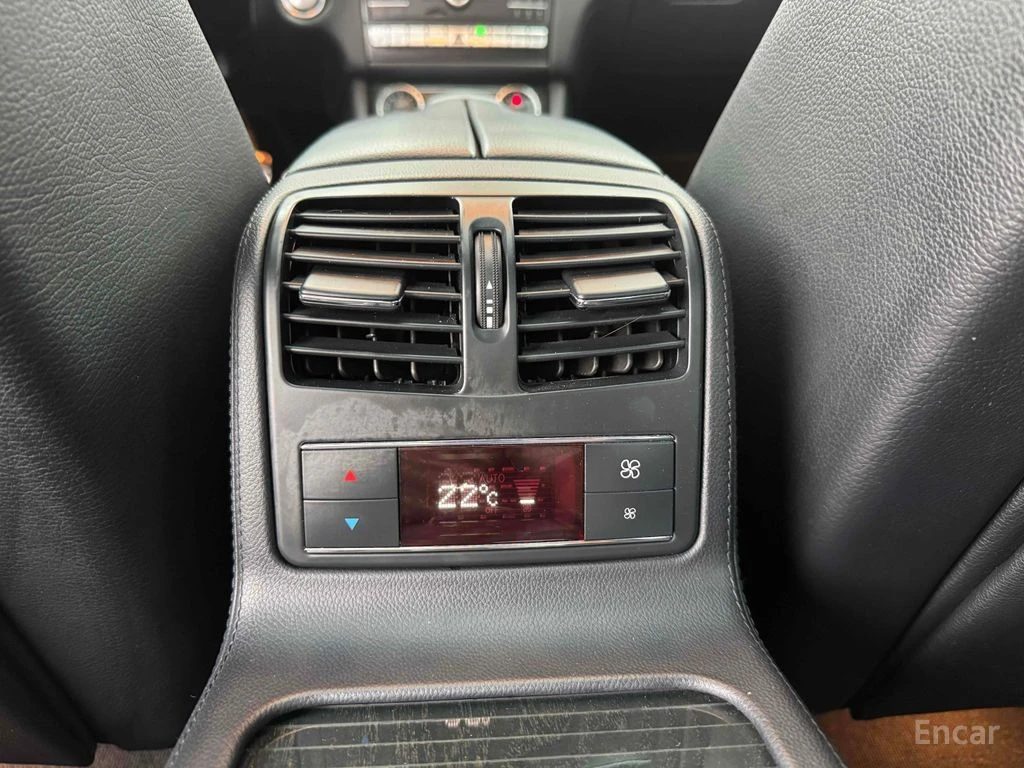 Mercedes-Benz CLS 400 AMG PACK* ПОДГРЕВ* ОБДУХВАНЕ* 360 CAM* KEYLESS* , снимка 15 - Автомобили и джипове - 55350456