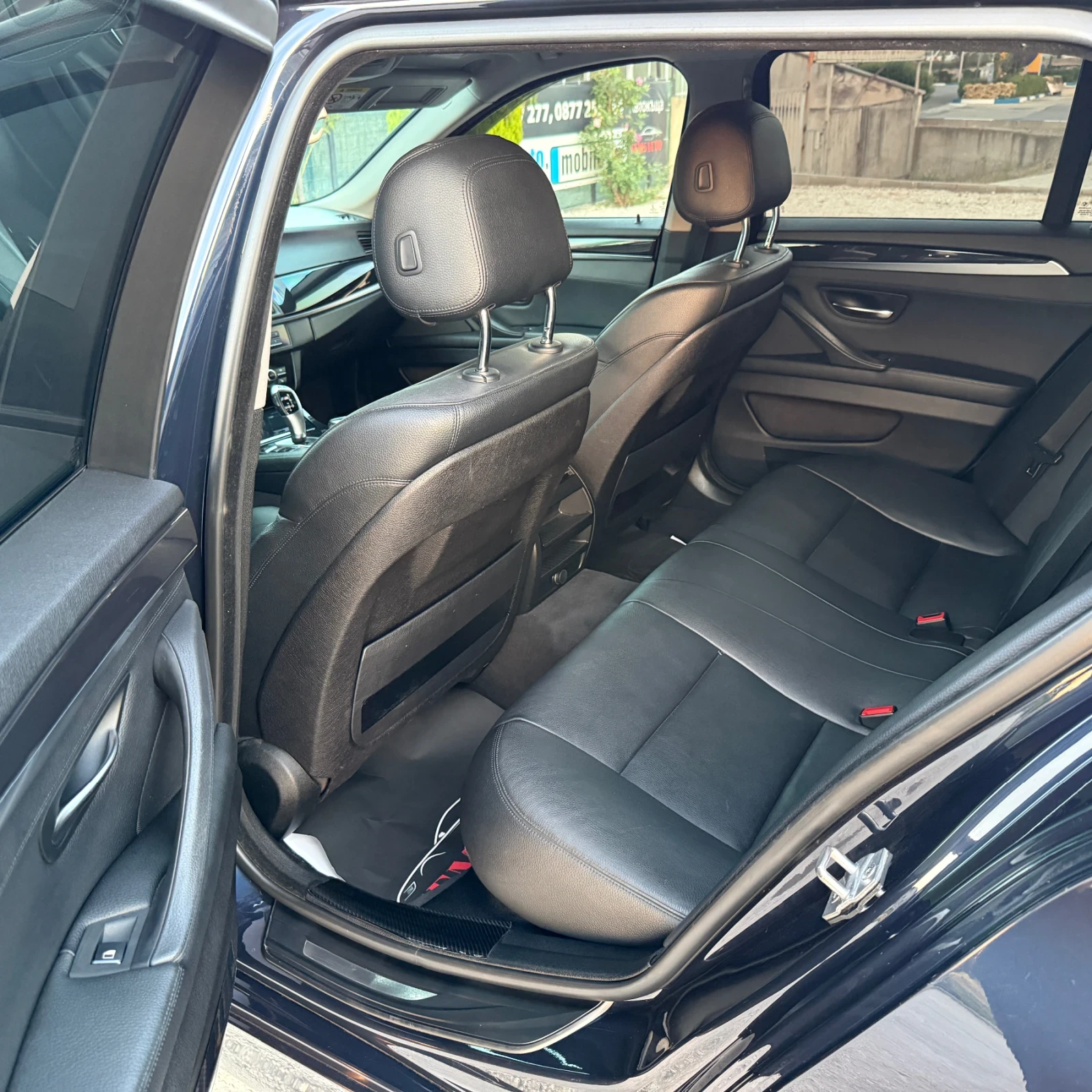 BMW 535 3.0D xDrive * N57 * 8ZF * SHADOWLINE * CARPLAY * , снимка 12 - Автомобили и джипове - 55475226