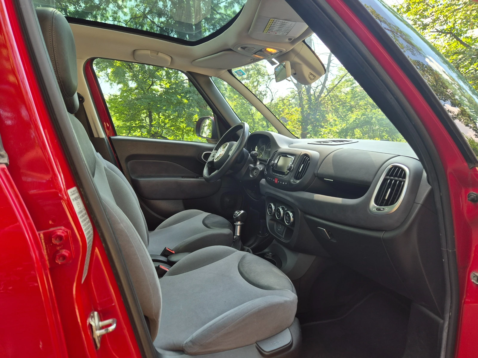 Fiat 500L 1.6/Full/Панорама, снимка 9 - Автомобили и джипове - 55565681