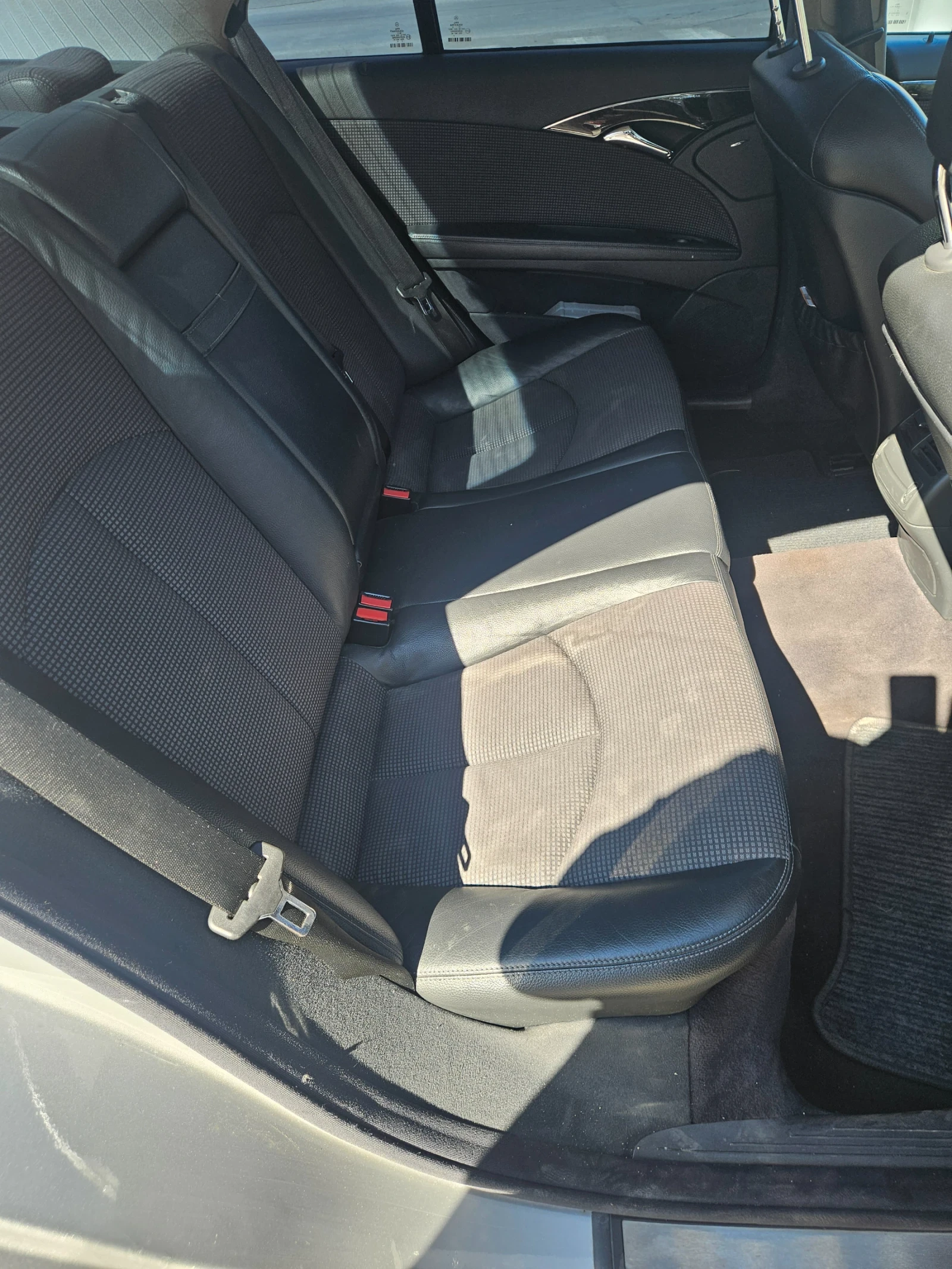 Mercedes-Benz E 270 Limousine , снимка 7 - Автомобили и джипове - 55670568