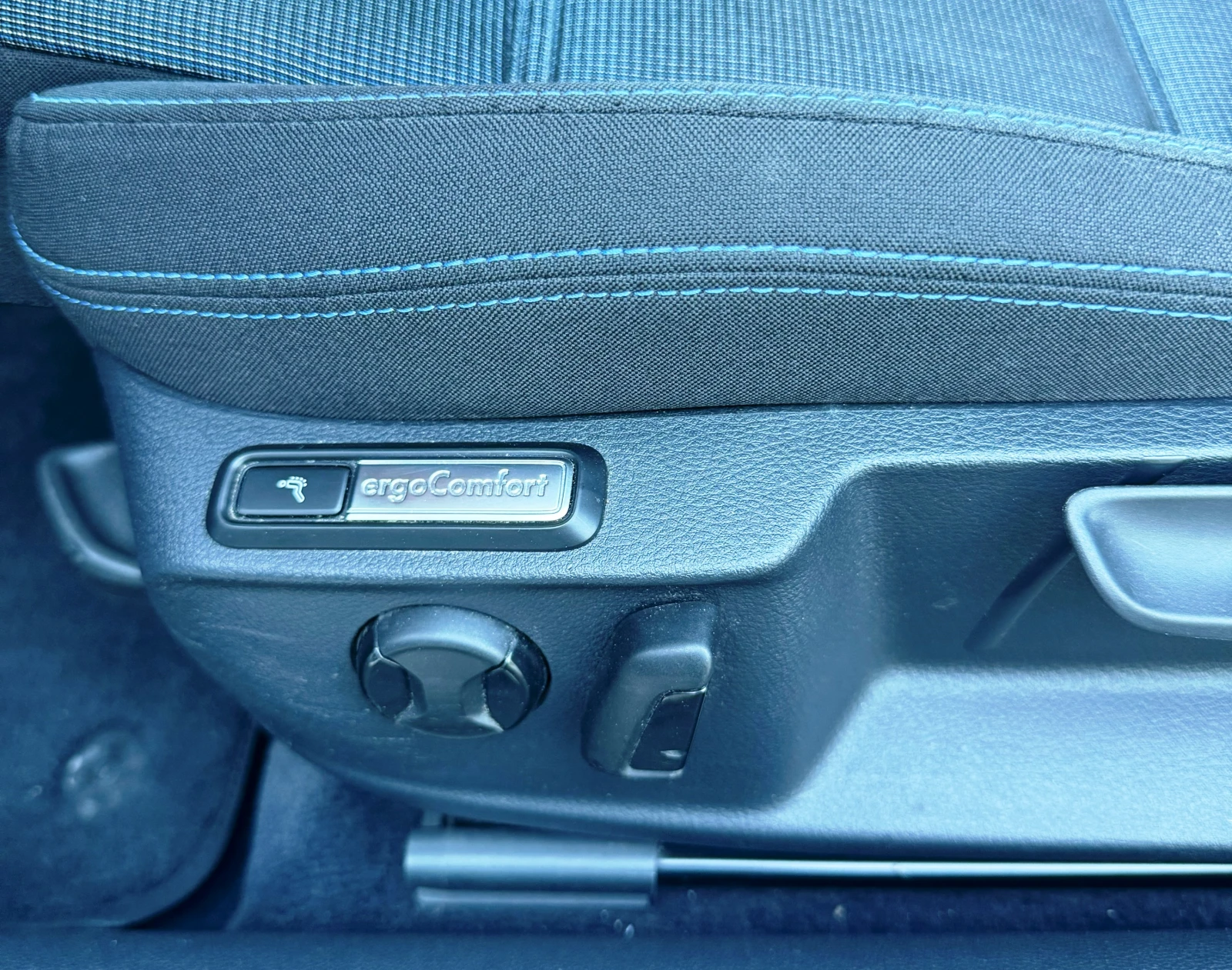 VW Passat GTE 1.4 Plug-in N1, снимка 11 - Автомобили и джипове - 56052202