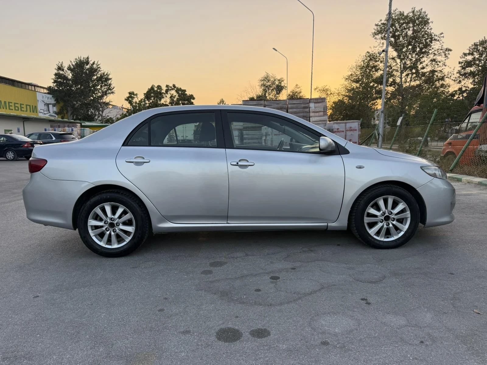 Toyota Corolla 2.0 D4D, снимка 3 - Автомобили и джипове - 56446277