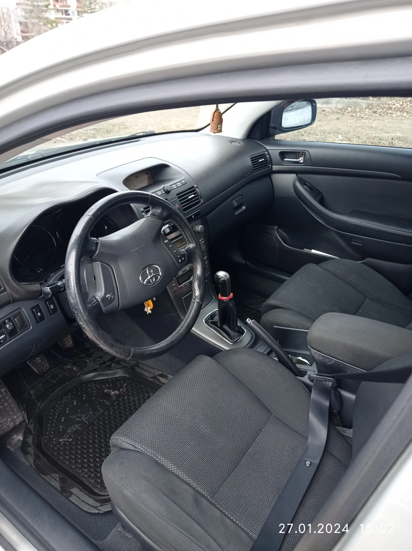 Toyota Avensis, снимка 9 - Автомобили и джипове - 56517375