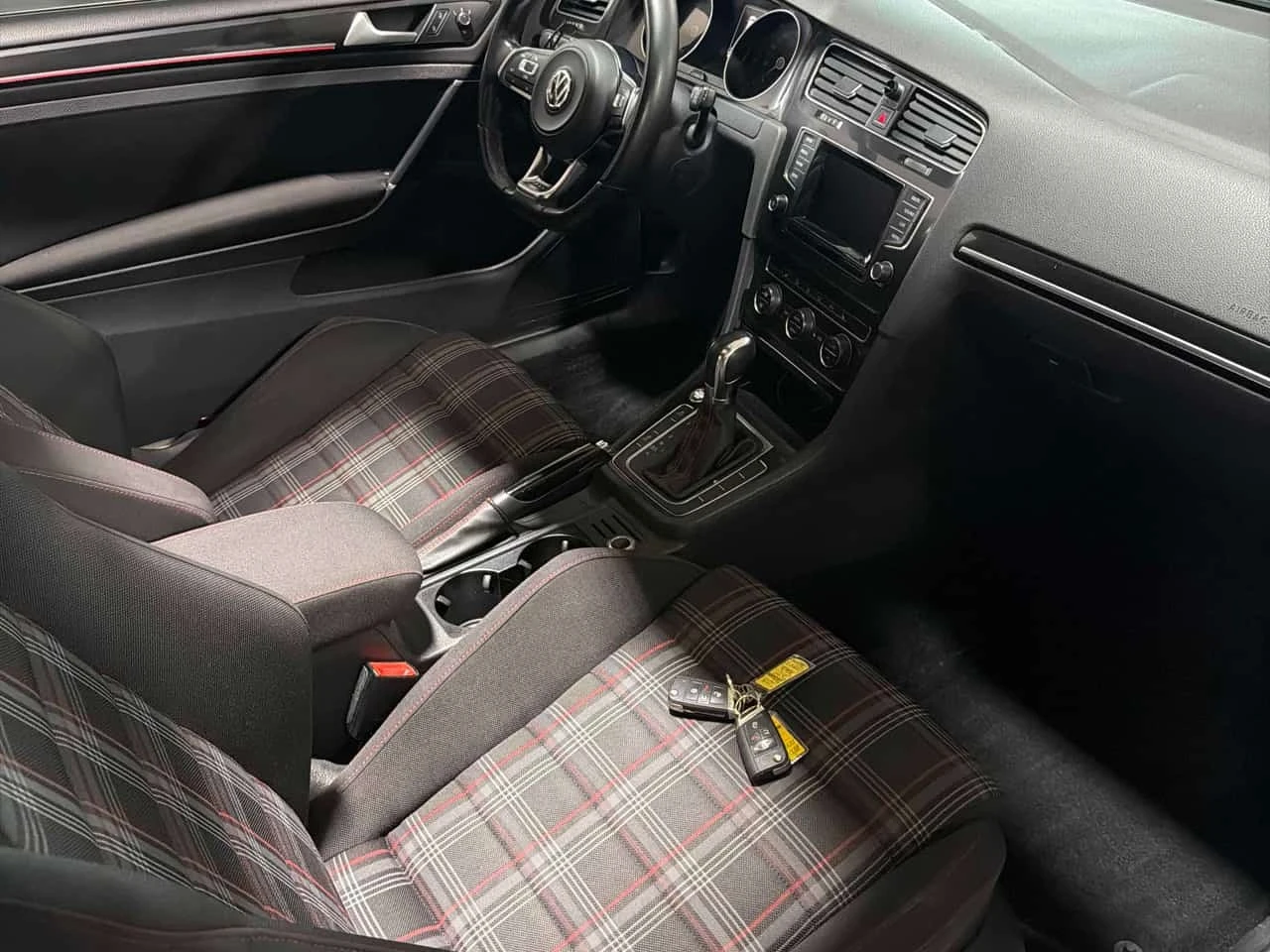 VW Golf GTI/ DSG/CARFAX/�������/�������� | Mobile.bg � ����������� 5