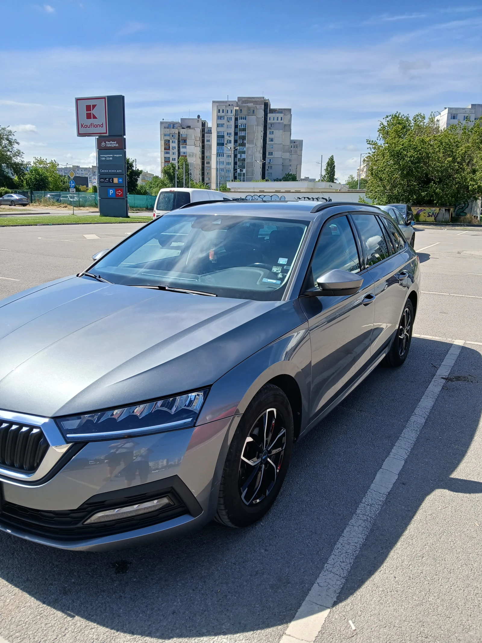 Skoda Octavia 1, 5 TSI, снимка 6 - Автомобили и джипове - 56636247