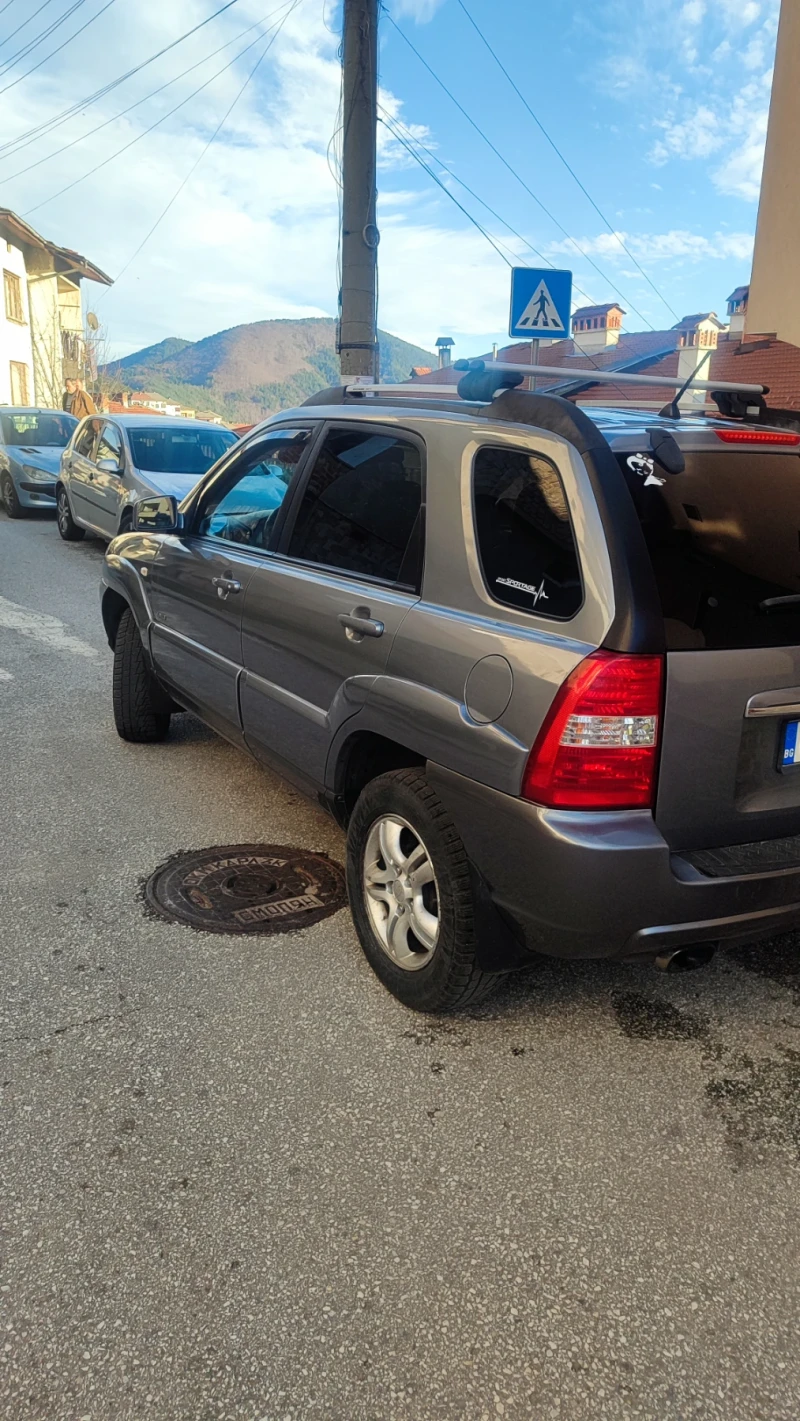 Kia Sportage, снимка 7 - Автомобили и джипове - 47538079