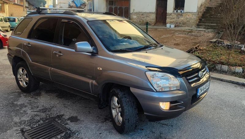 Kia Sportage, снимка 5 - Автомобили и джипове - 47538079