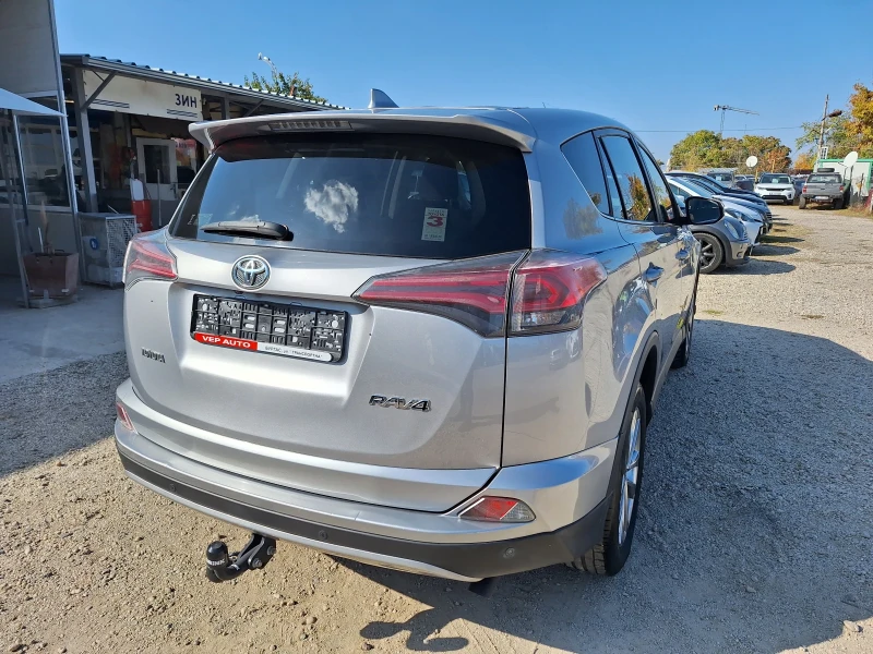 Toyota Rav4 2.0 D4D, снимка 6 - Автомобили и джипове - 47776289