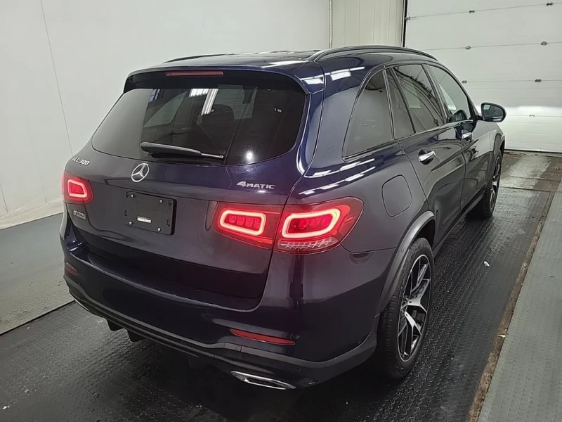 Mercedes-Benz GLC 300 * CARFAX * ЦЕНА ДО БГ, снимка 4 - Автомобили и джипове - 52727937