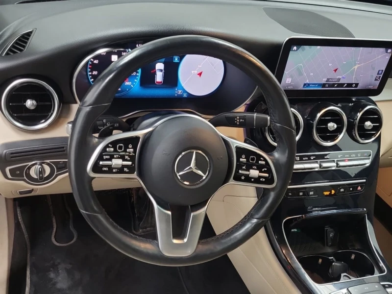 Mercedes-Benz GLC 300 * CARFAX * ЦЕНА ДО БГ, снимка 9 - Автомобили и джипове - 52727937