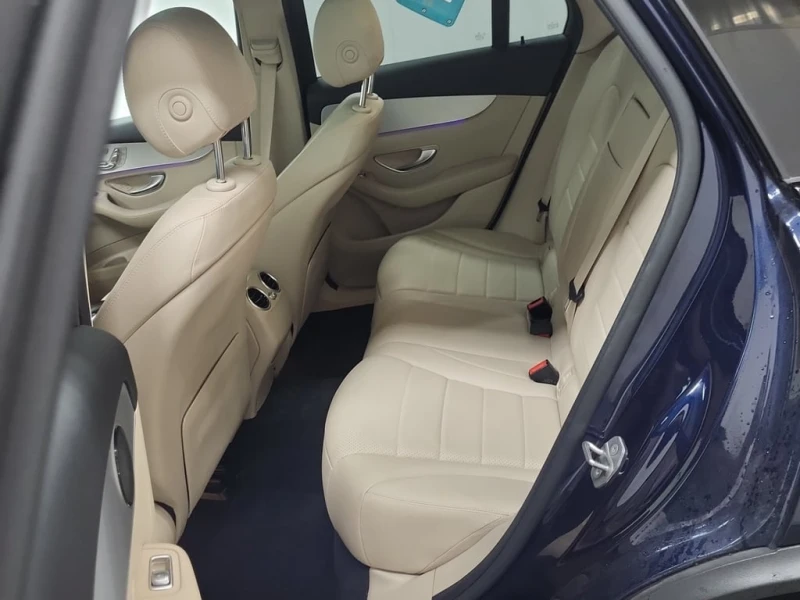 Mercedes-Benz GLC 300 * CARFAX * ЦЕНА ДО БГ, снимка 13 - Автомобили и джипове - 52727937