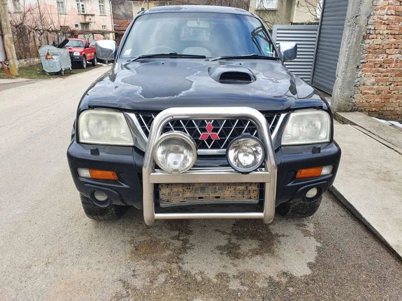 Mitsubishi L200 2.5tdi, снимка 2 - Автомобили и джипове - 46834132