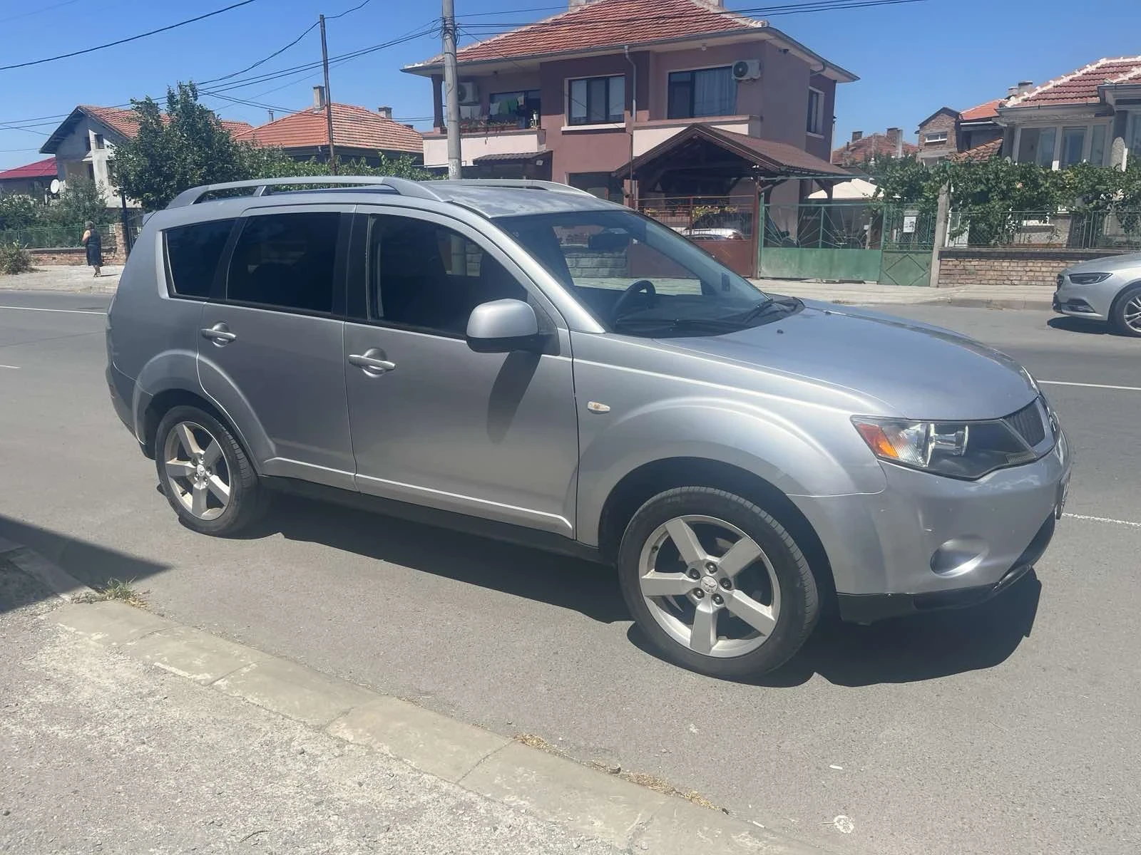 Mitsubishi Outlander  - изображение 3