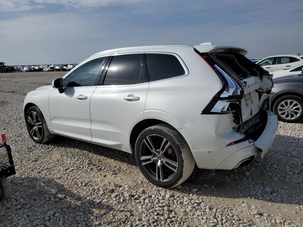 Volvo XC60 T5 AWD Momentum - изображение 4