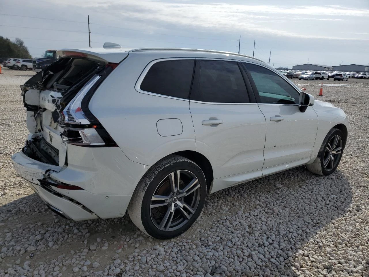 Volvo XC60 T5 AWD Momentum - изображение 5